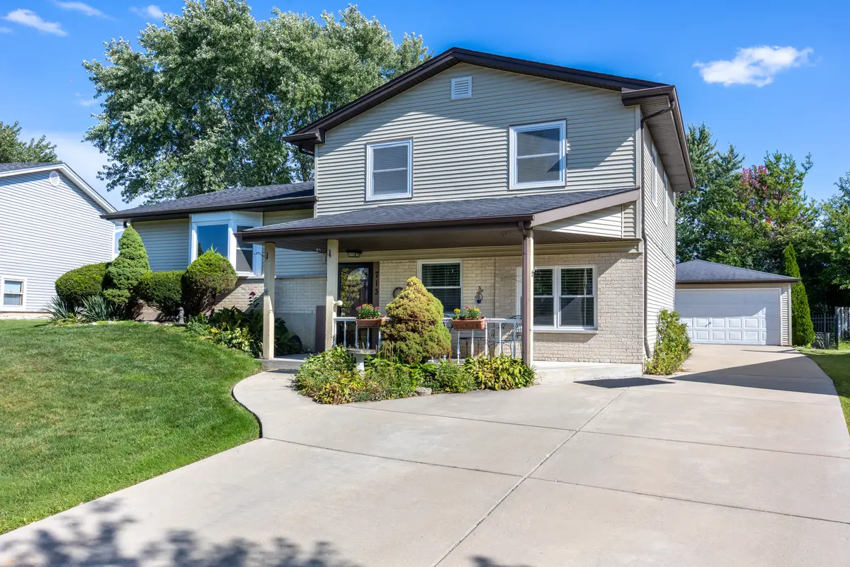 713 Oklahoma Way, Elk Grove Village, IL 60007 - Image #1