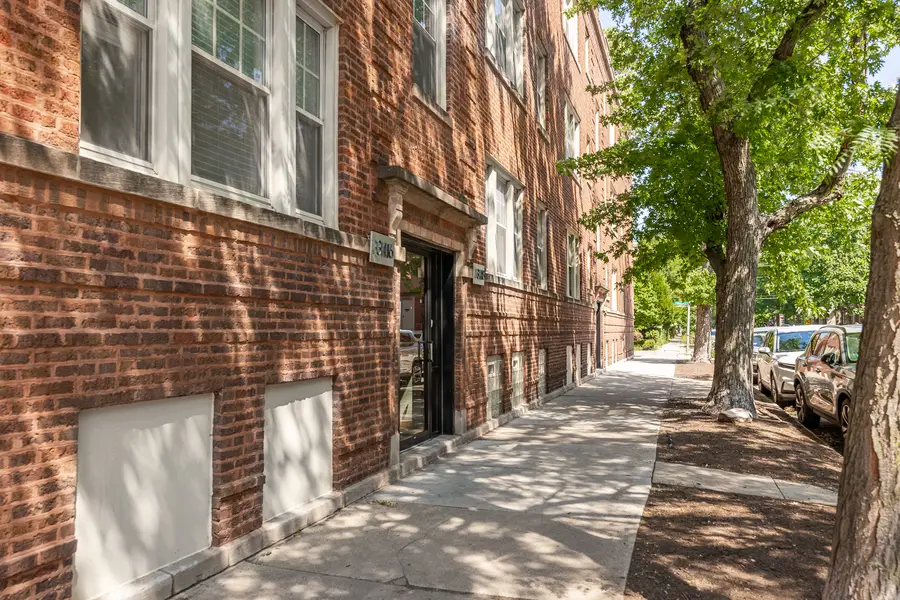 3418 N Wolcott Avenue #1N, Chicago, IL 60657 - Image #2