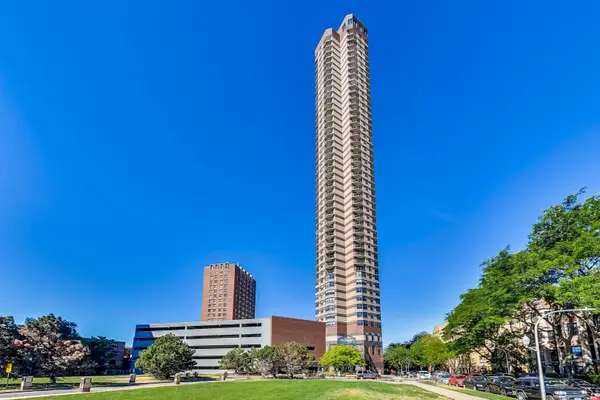 3660 N Lake Shore Drive #1015, Chicago, IL 60613