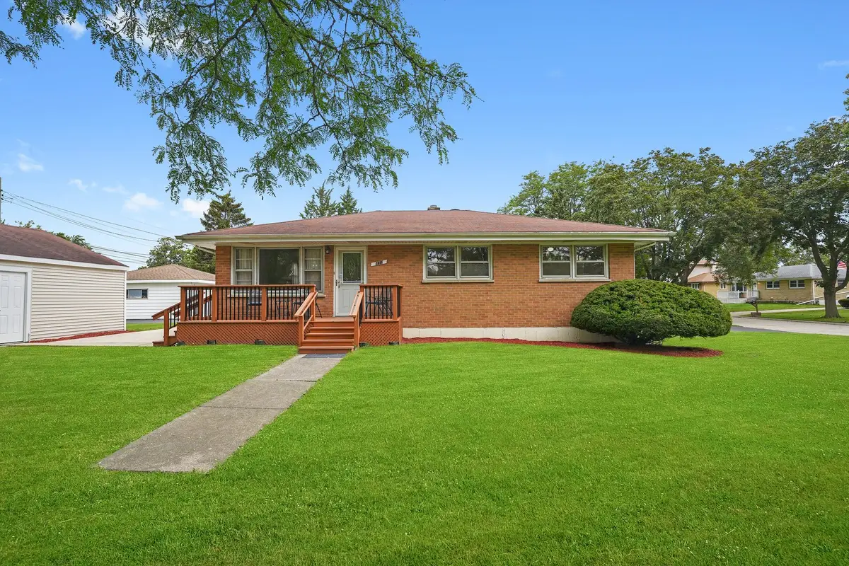 337 E Fullerton Avenue, Elmhurst, IL 60126 - Image #1