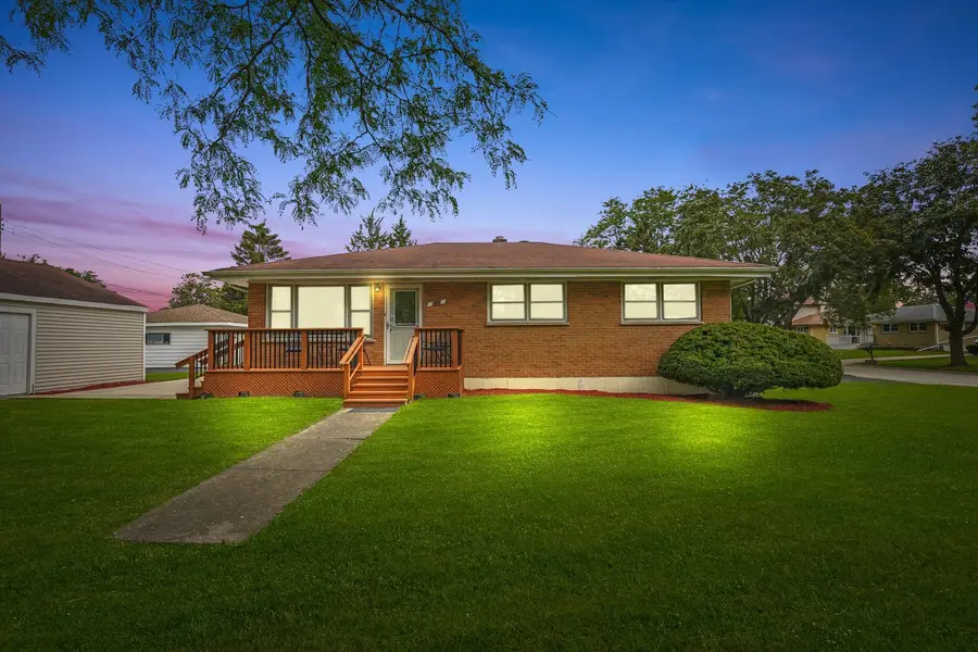 337 E Fullerton Avenue, Elmhurst, IL 60126 - Image #2