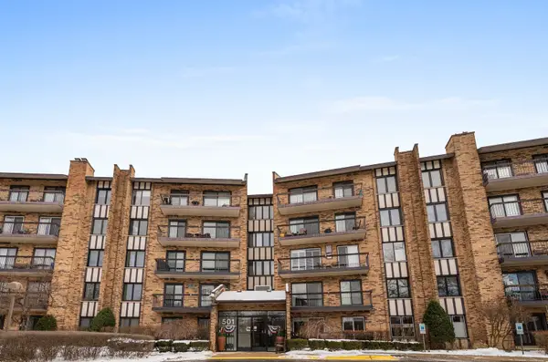 501 Lake Hinsdale Drive #207, Willowbrook, IL 60527