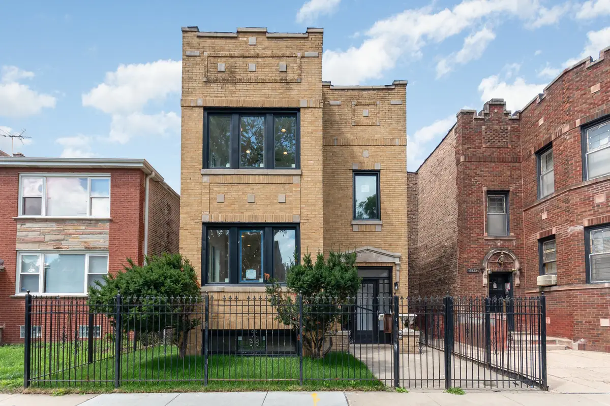 6336 S Eberhart Avenue, Chicago, IL 60637 - #1