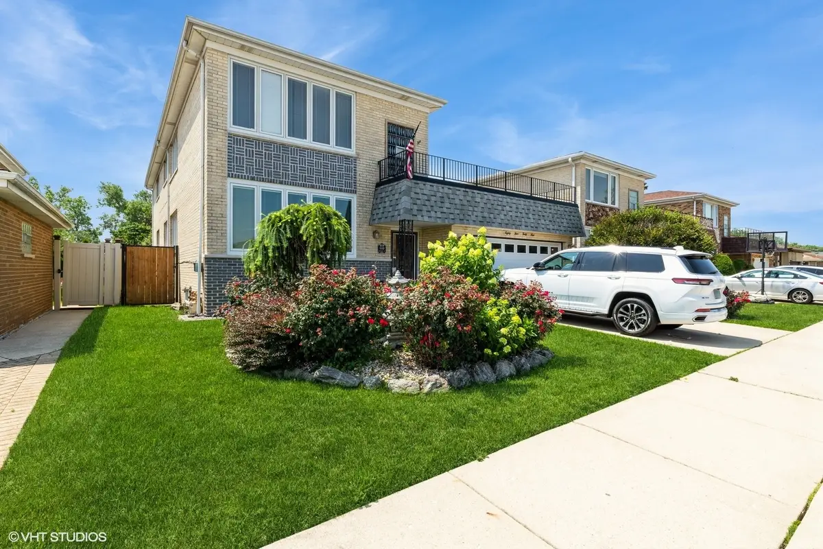 8449 W Brodman Avenue, Chicago, IL 60656 - Image #1