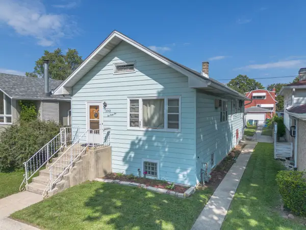 1042 Circle Avenue, Forest Park, IL 60130