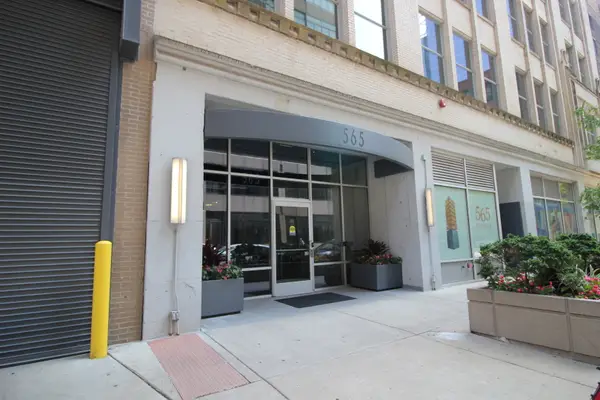 565 W Quincy Street #912, Chicago, IL 60661