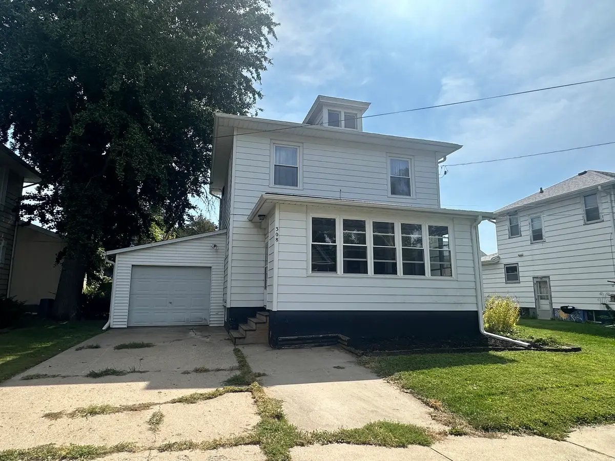 308 S Genesee Street, Morrison, IL 61270 - Image #1
