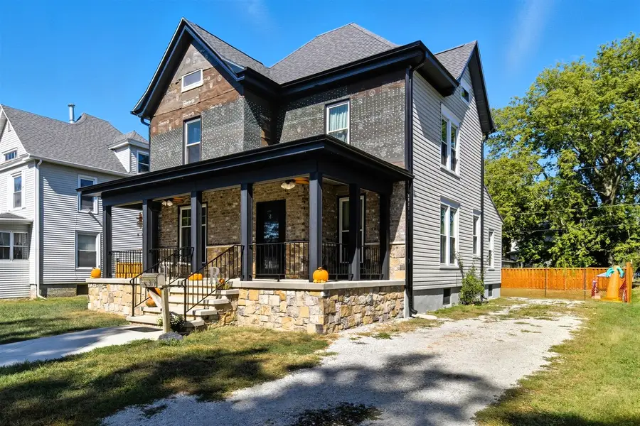 319 W Moulton Street, Pontiac, IL 61764 - Image #2