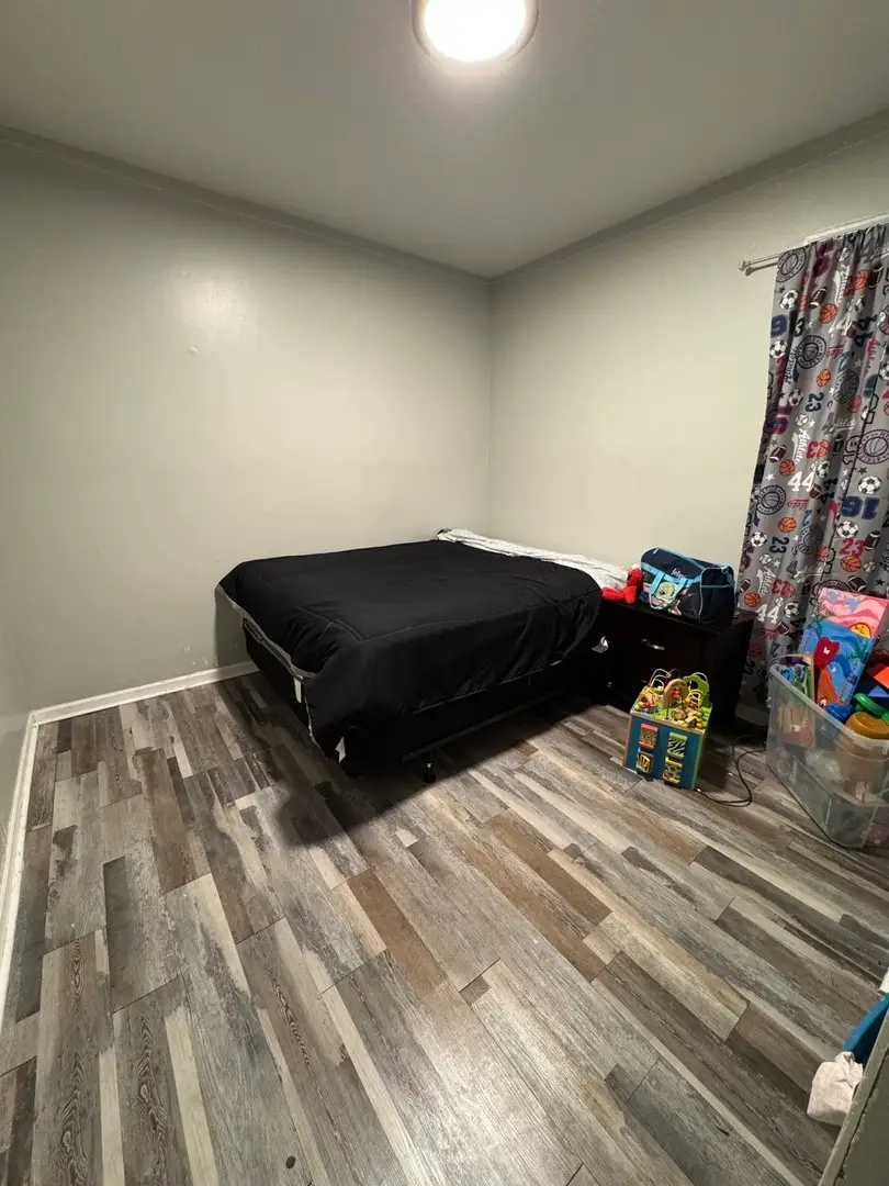 9315 S Clyde Avenue, Chicago, IL 60617 - Image #3