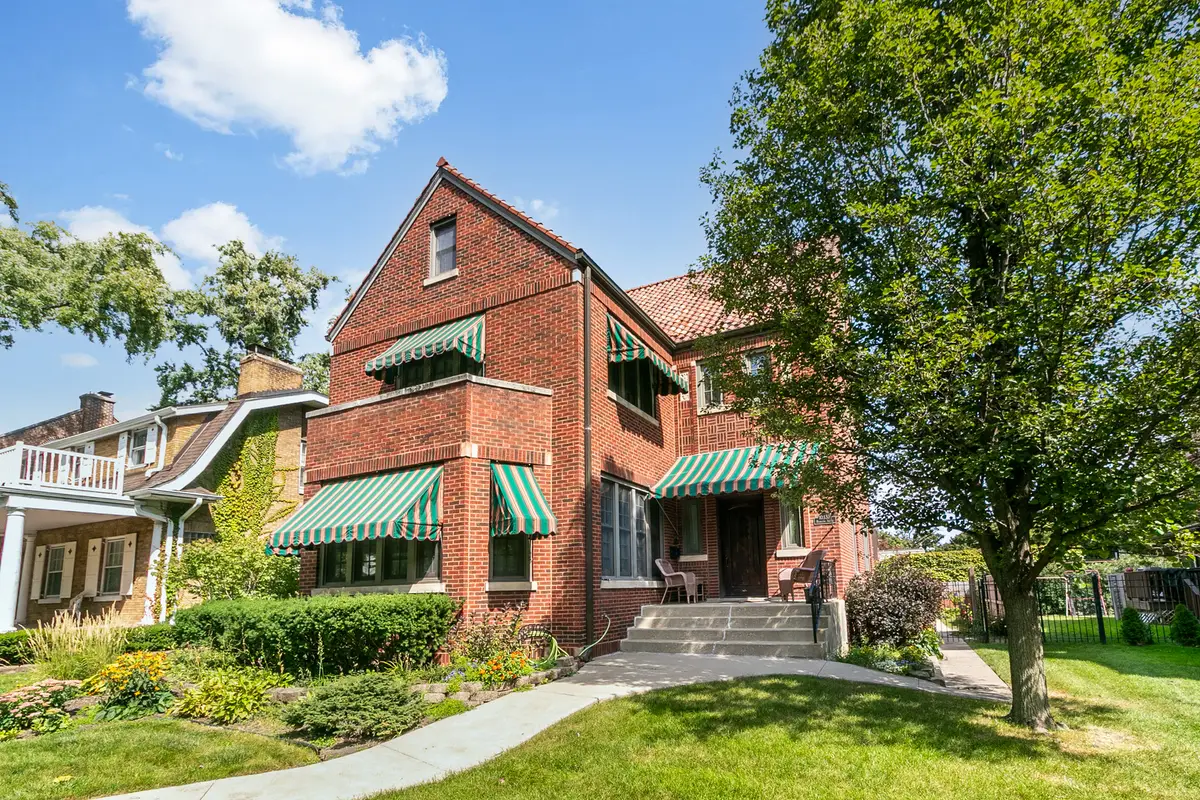 10337 S Hamilton Avenue, Chicago, IL 60643 - Image #1