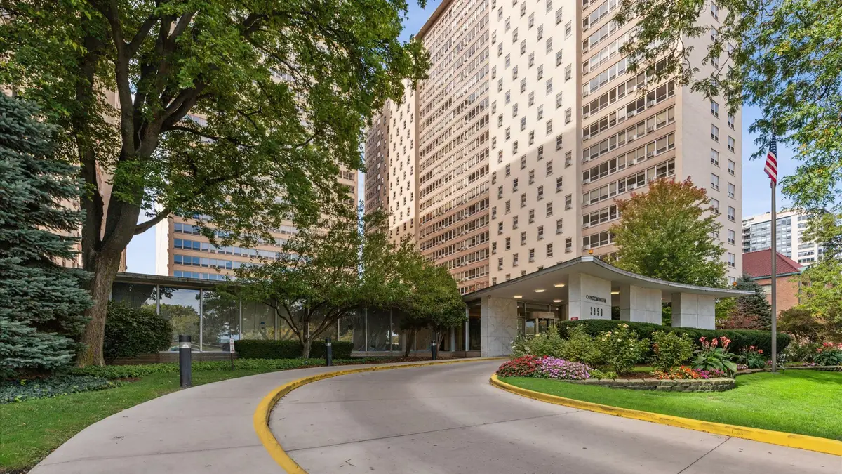3950 N Lake Shore Drive #2005, Chicago, IL 60613 - Image #1