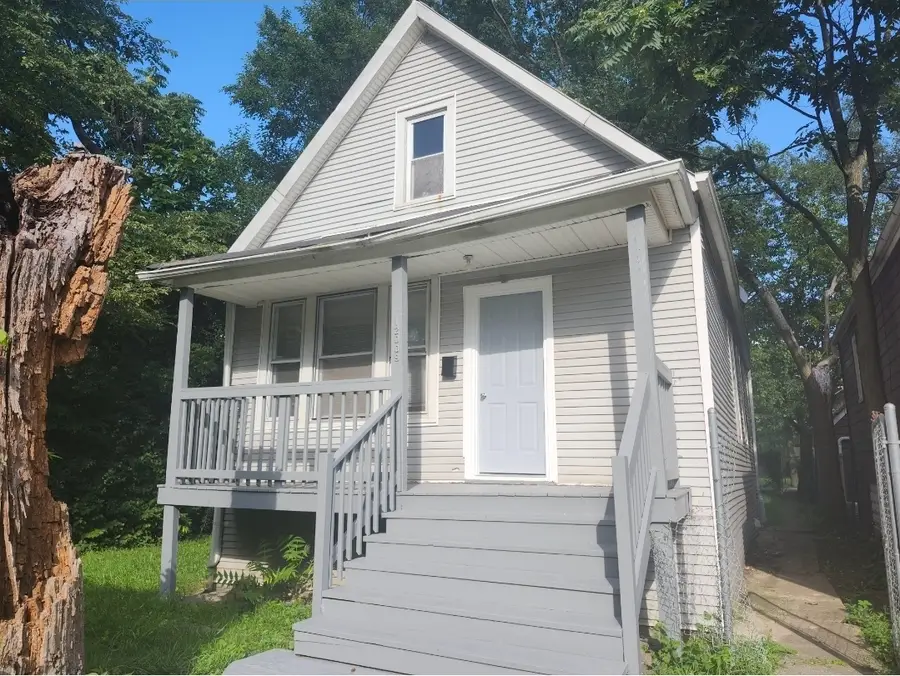 12007 S Prairie Avenue, Chicago, IL 60628 - Image #2