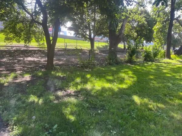 1337 W Haddon Avenue, Chicago, IL 60622