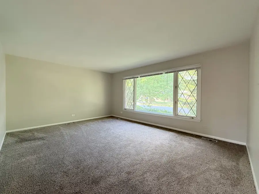 1122 W Iowa Street, Glenwood, IL 60425 - Image #2