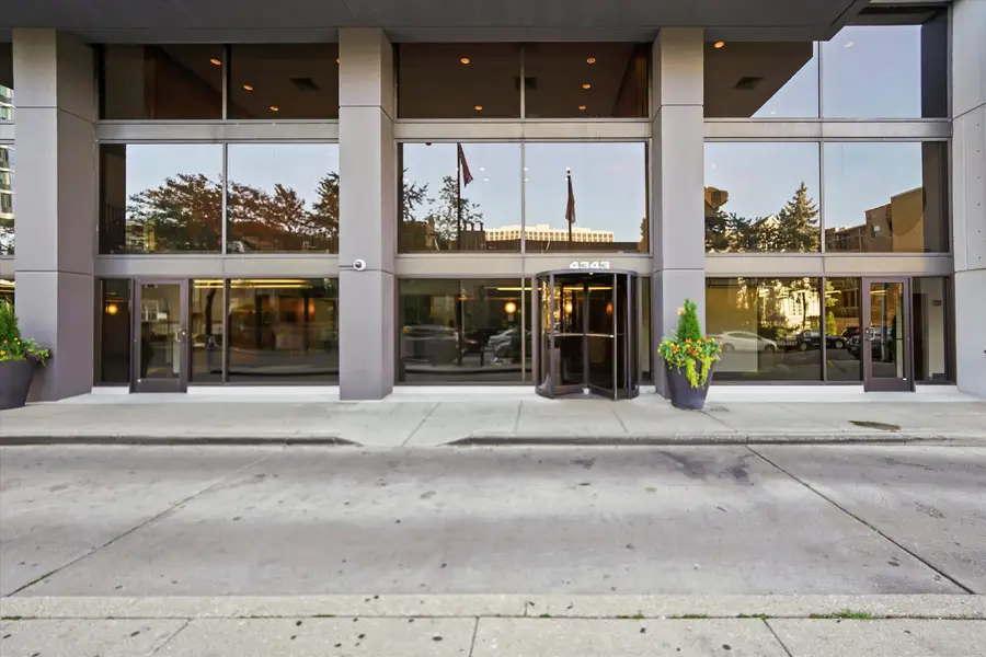 4343 N Clarendon Avenue #2810, Chicago, IL 60613 - Image #3