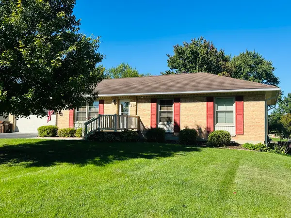 219 Palm Drive, Lena, IL 61048