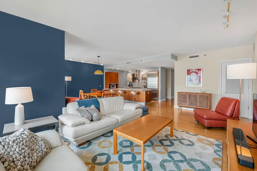340 E Randolph Street #3304, Chicago, IL 60601 - Image #3