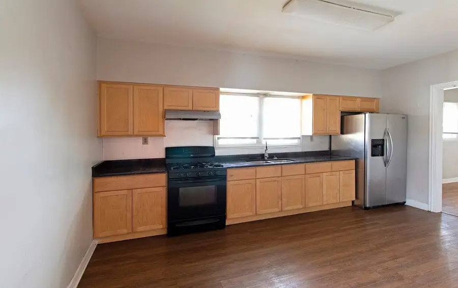 Address Withheld By Seller, Summit, IL 60501 - #3