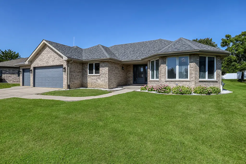 13132 W Beaver Lake Drive, Homer Glen, IL 60491 - Image #1