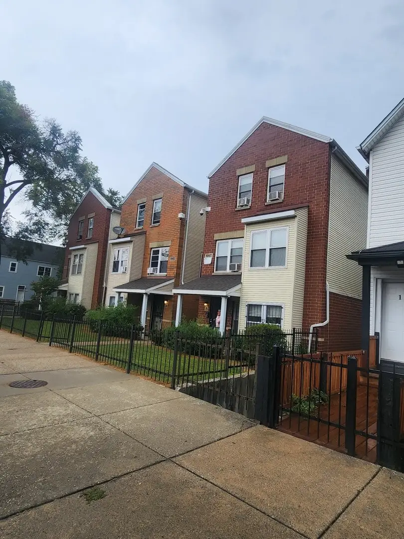 8909 S Houston Avenue, Chicago, IL 60617 - Image #2