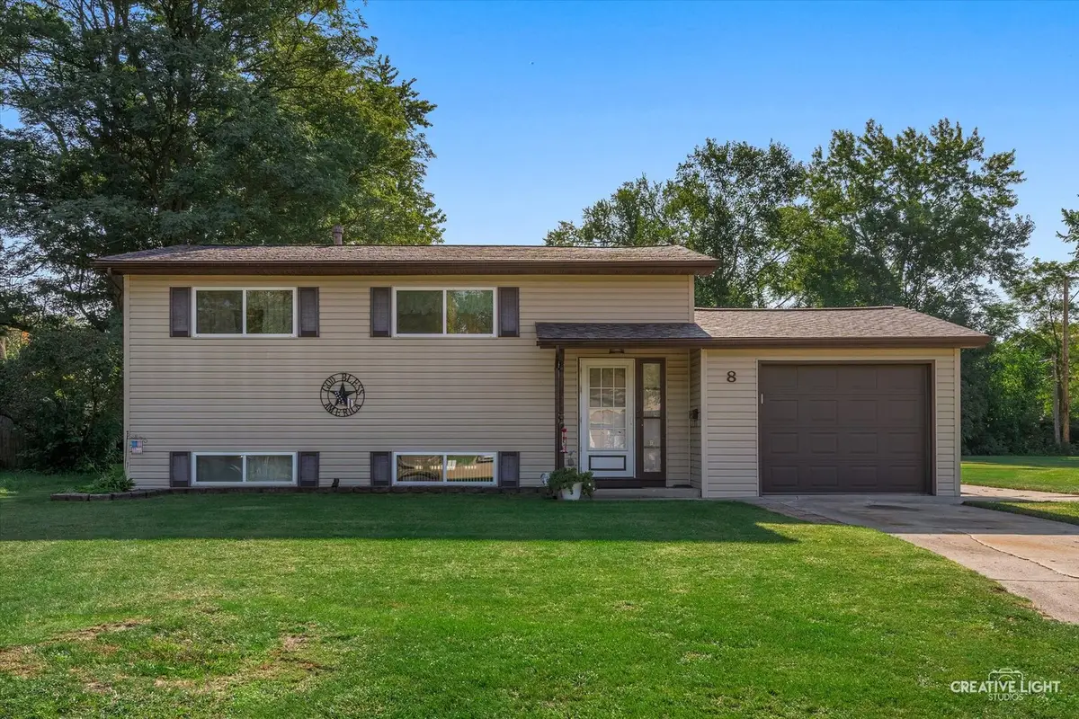 8 Clay Court, Montgomery, IL 60538 - Image #1