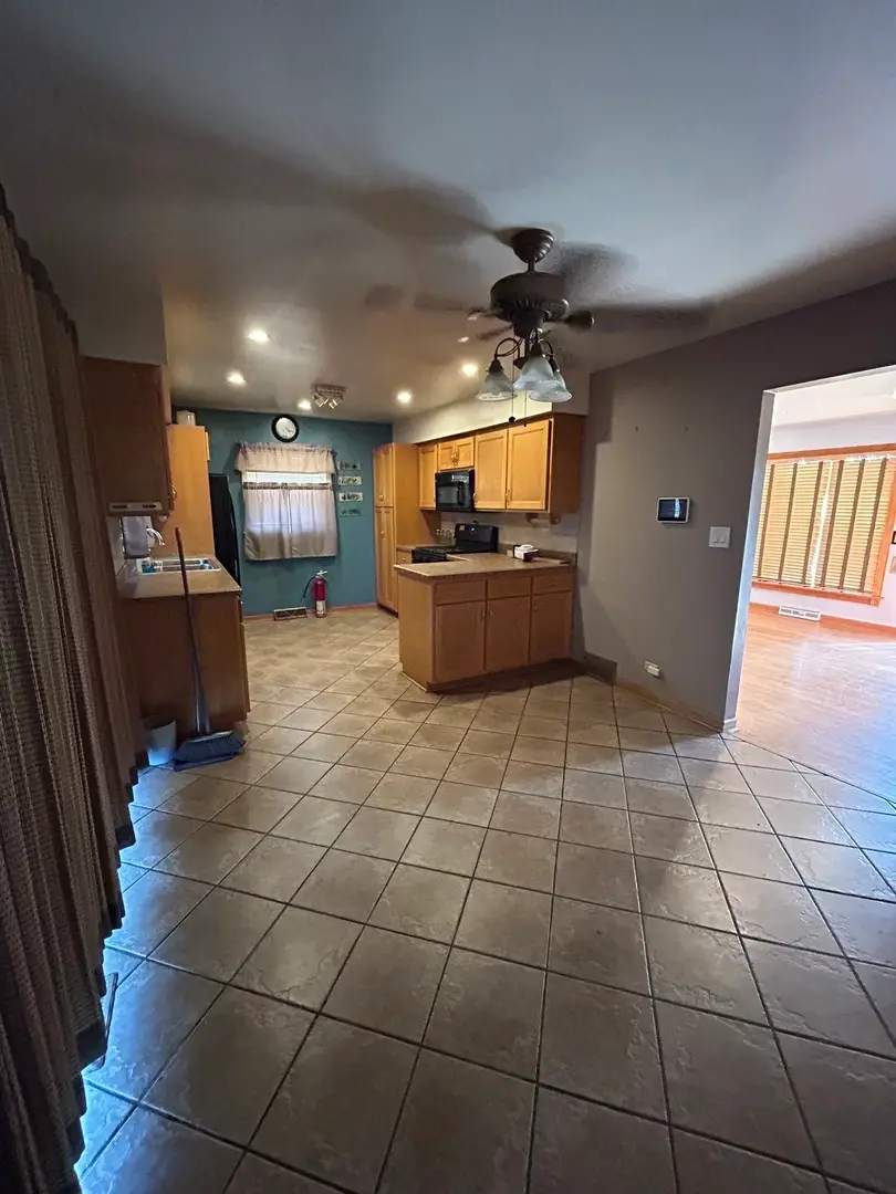 16639 Dobson Avenue, South Holland, IL 60473 - Image #2