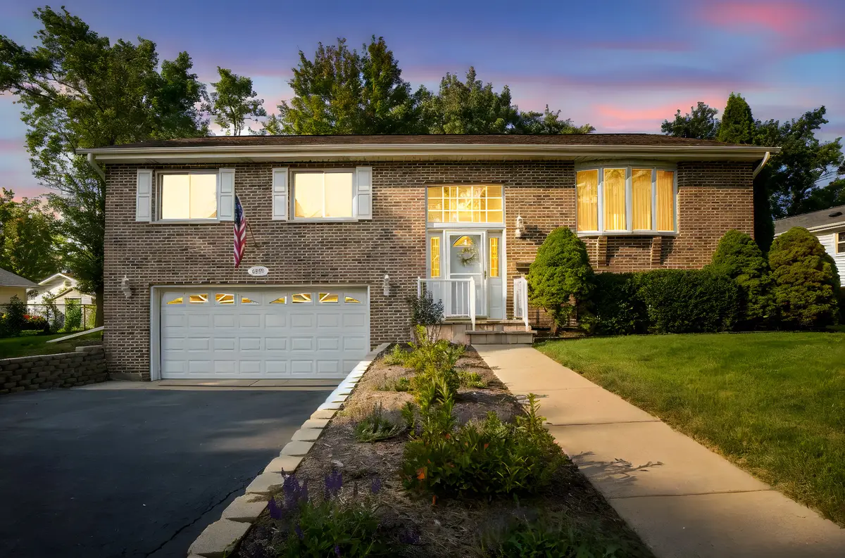 6932 Martin Drive, Woodridge, IL 60517 - Image #1