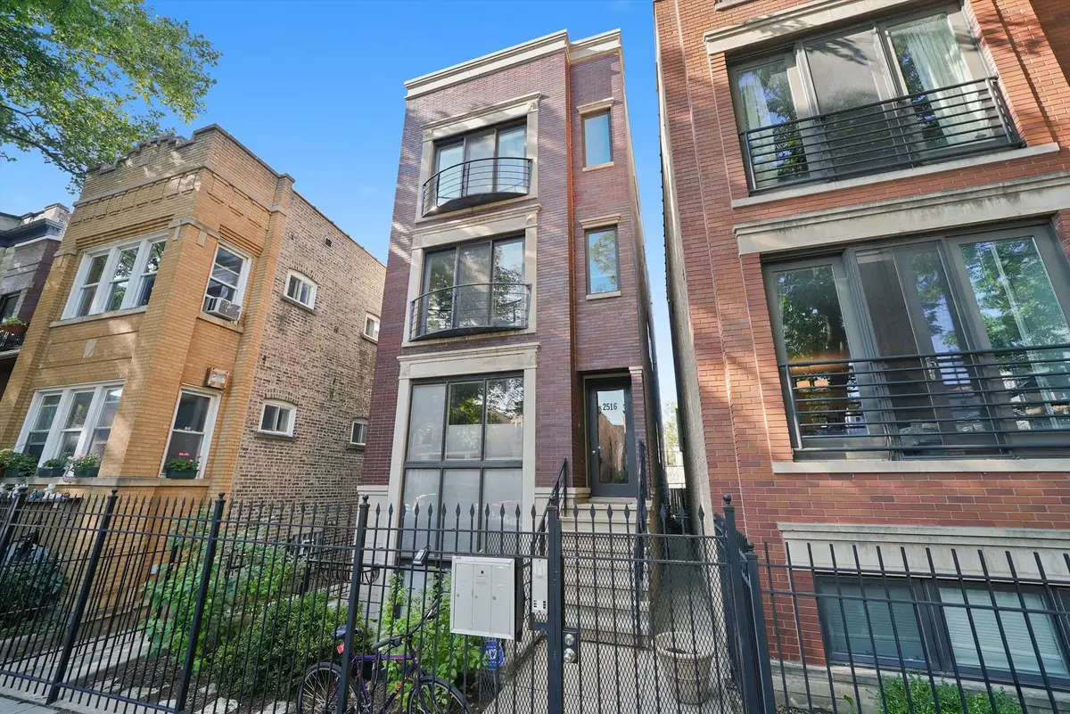 2516 W Iowa Street #2, Chicago, IL 60622 - Image #1