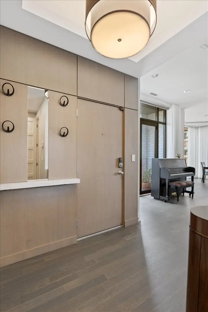 2138 N Damen Avenue #2, Chicago, IL 60647 - #2