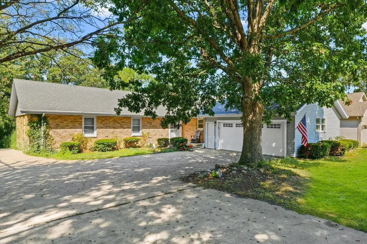 121 Dakota Drive, Loda, IL 60948 - Image #1