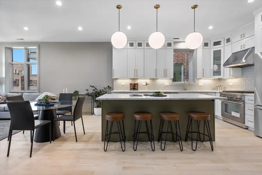 Address Withheld By Seller, Chicago, IL 60614 - Image #3