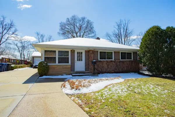 2009 Dundee Road, Northbrook, IL 60062