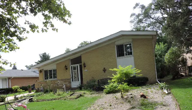 9234 Kolmar Avenue, Skokie, IL 60076 - Image #2