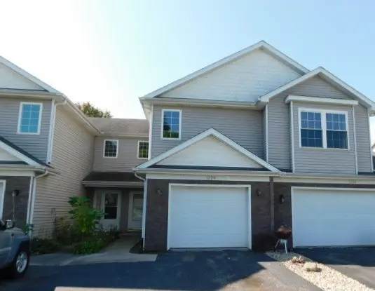 1320 E Arnold Street #1320, Sandwich, IL 60548