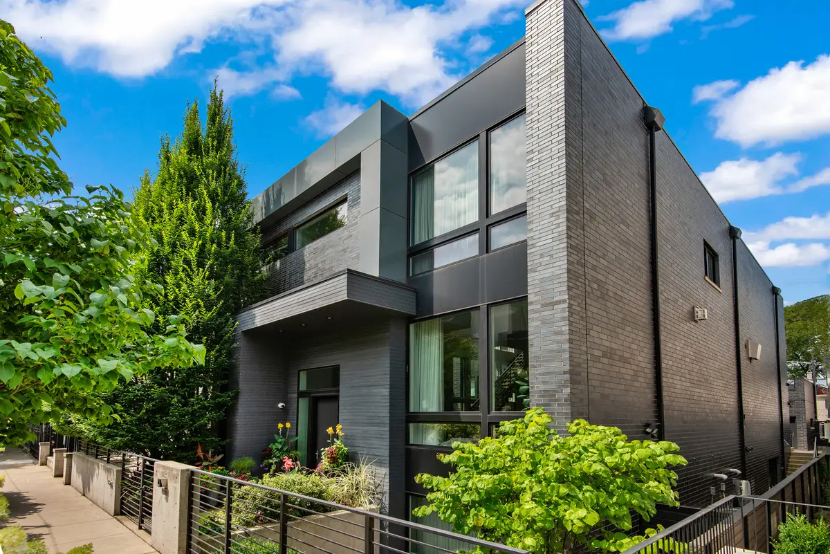 1622 N Wolcott Avenue, Chicago, IL 60622 - #1