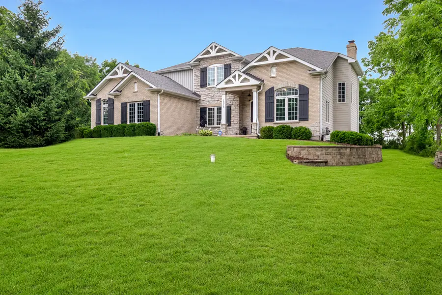 18013 Saint Andrews Drive, Marengo, IL 60152 - Image #2