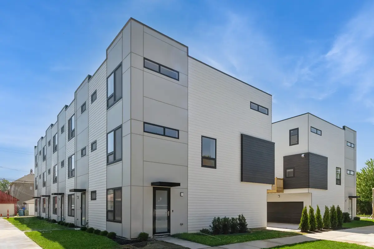 944 Beloit Avenue #4, Forest Park, IL 60130 - Image #1