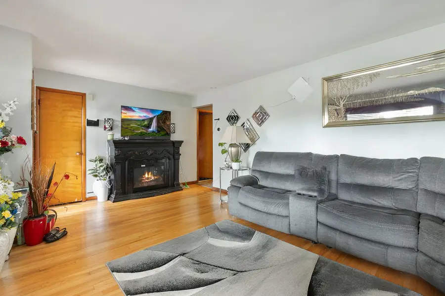 14520 S Parnell Avenue, Riverdale, IL 60827 - Image #3