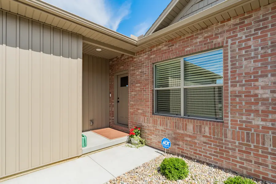 1906 Dunraven Road, Bloomington, IL 61704 - Image #3