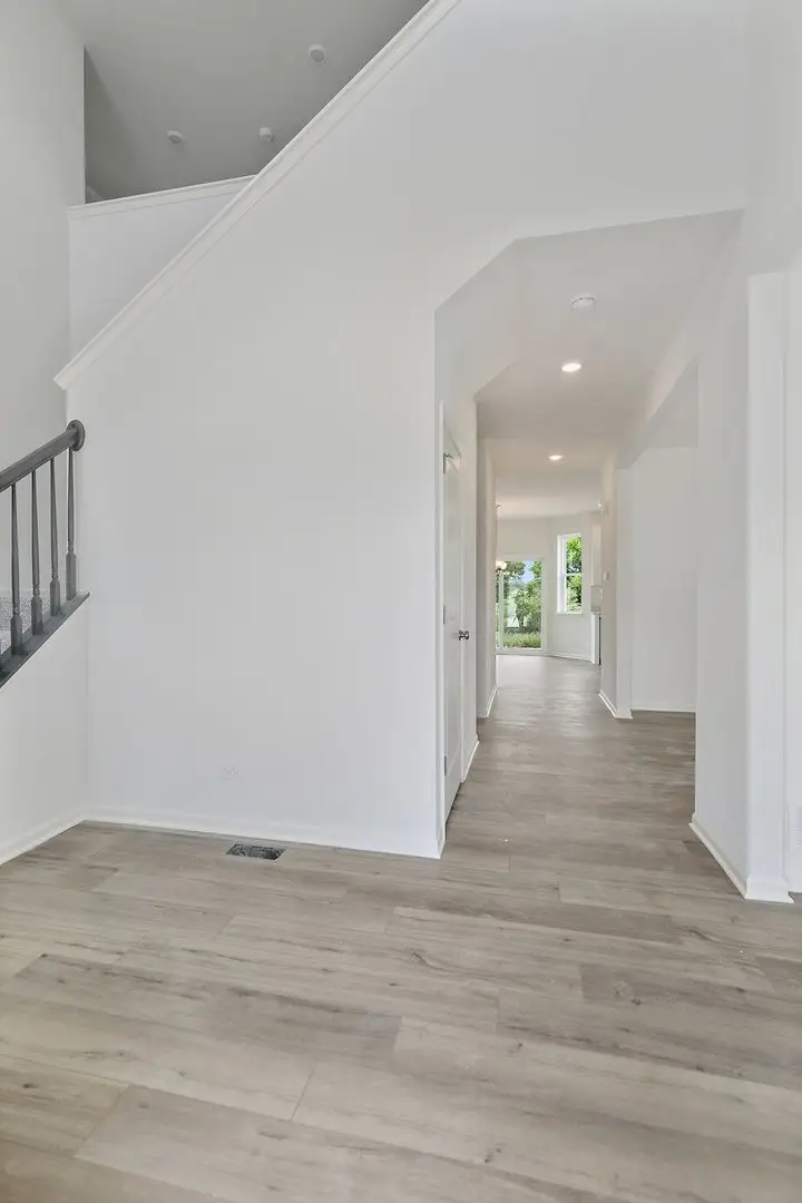 32018 Savannah Drive, Lakemoor, IL 60051 - Image #3