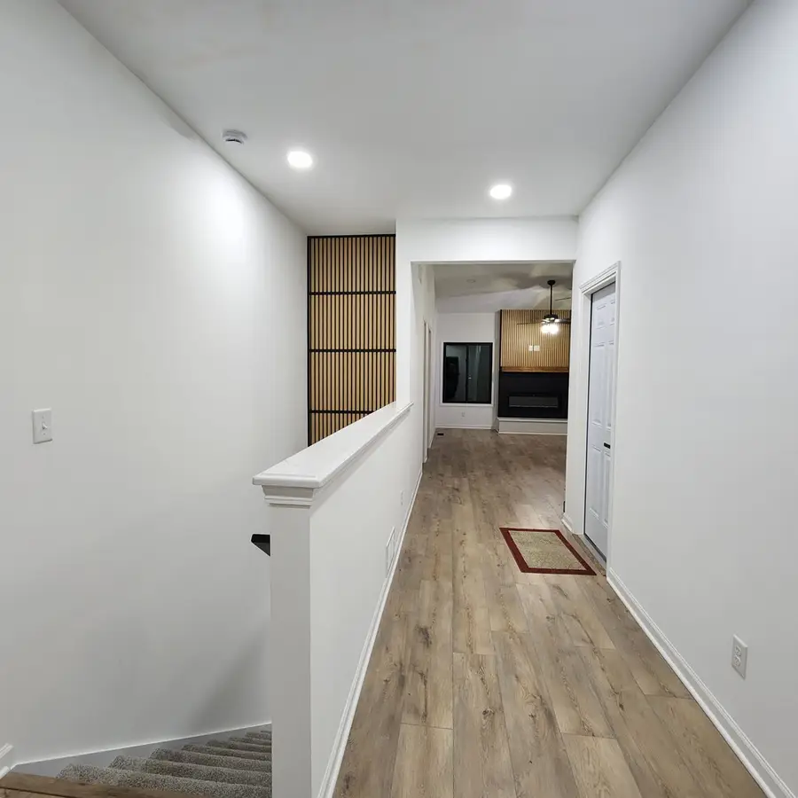 422 View Street, Ottawa, IL 61350 - Image #2