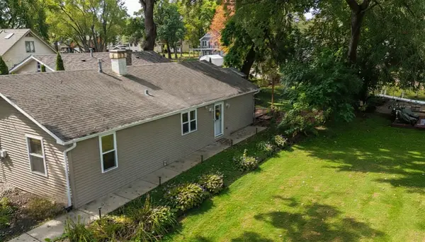 39450 N Circle Avenue, Antioch, IL 60002