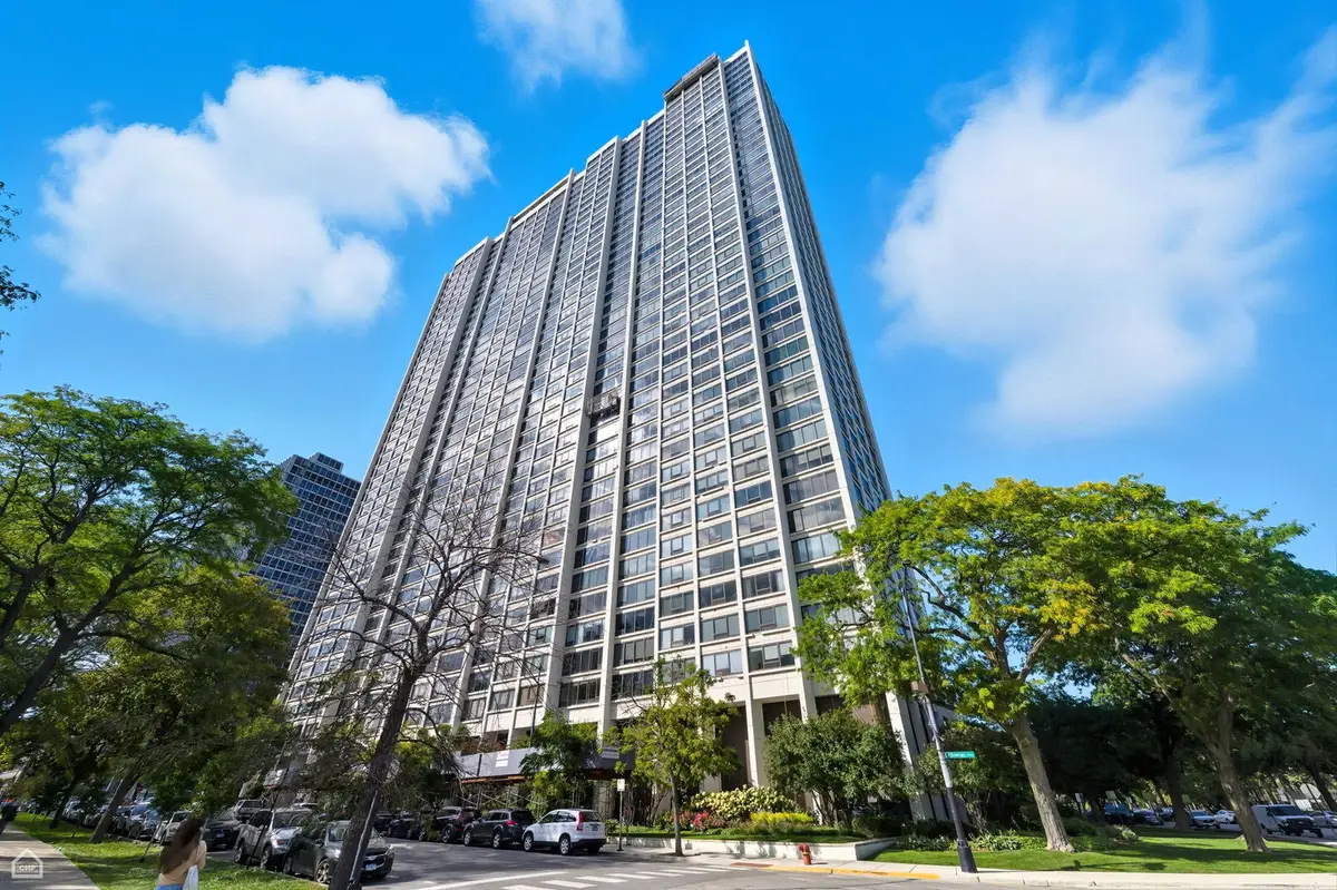 2800 N Lake Shore Drive #305, Chicago, IL 60657 - Image #1