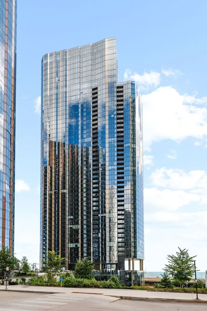 211 N Harbor Drive #4602, Chicago, IL 60601 - Image #1