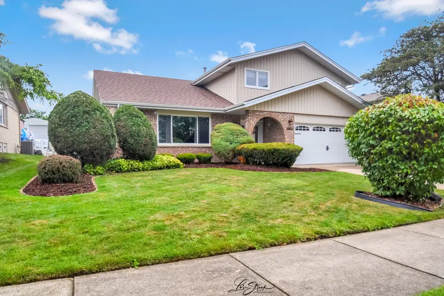 15524 Pine Road, Oak Forest, IL 60452 - Image #2