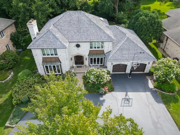 7537 Ridgewood Lane, Burr Ridge, IL 60527