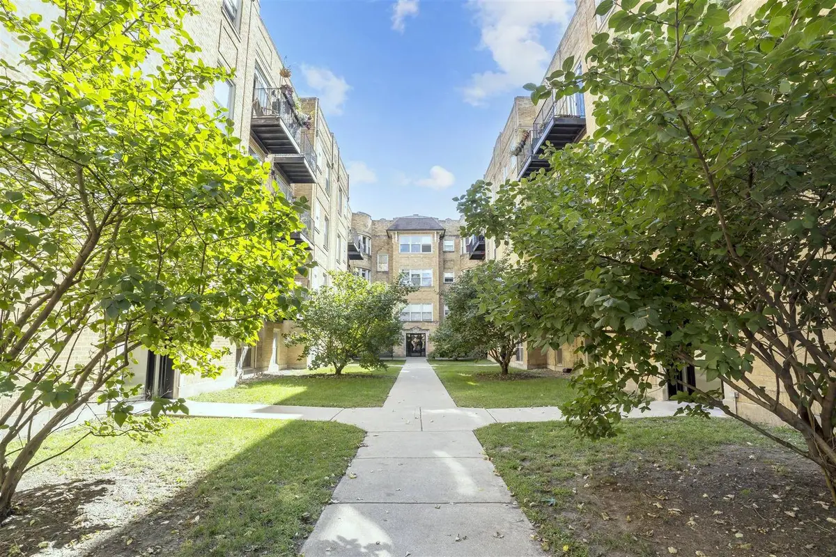 1643 W Farwell Avenue #3N, Chicago, IL 60626 - Image #1