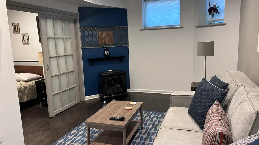 1123 W Addison Street, Chicago, IL 60613 - Image #3