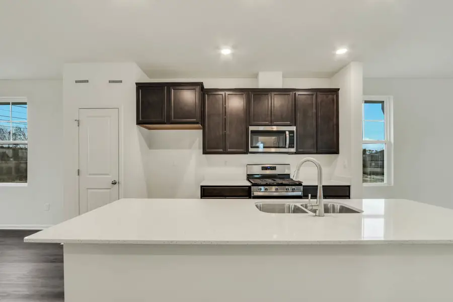 571 Yosemite Way, Mundelein, IL 60060 - Image #3