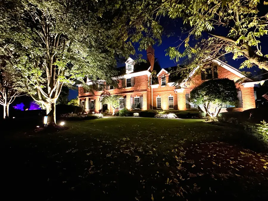 8010 Greenbriar Court, Burr Ridge, IL 60527 - Image #2